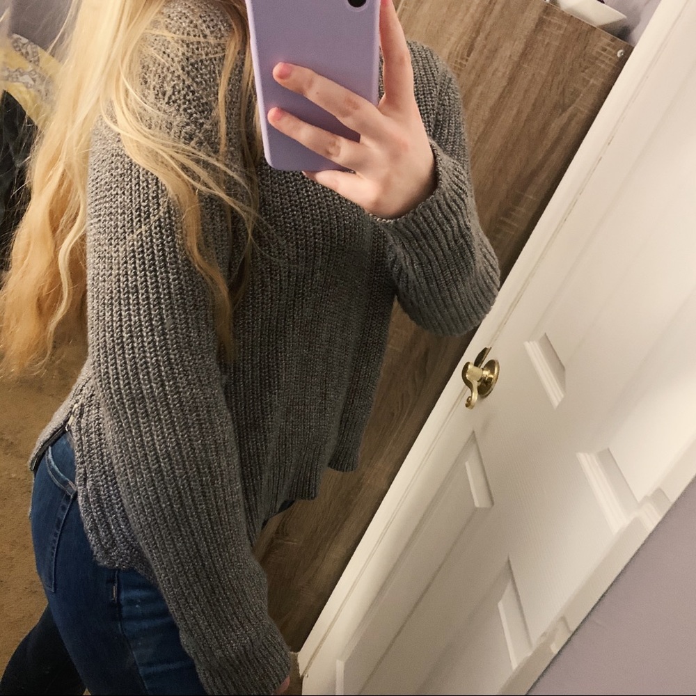 H&M gray chunky knit sweater